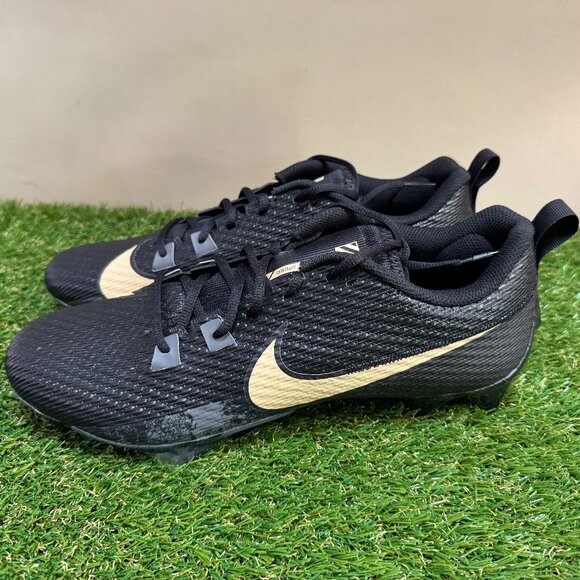 Athletic_Shoes
